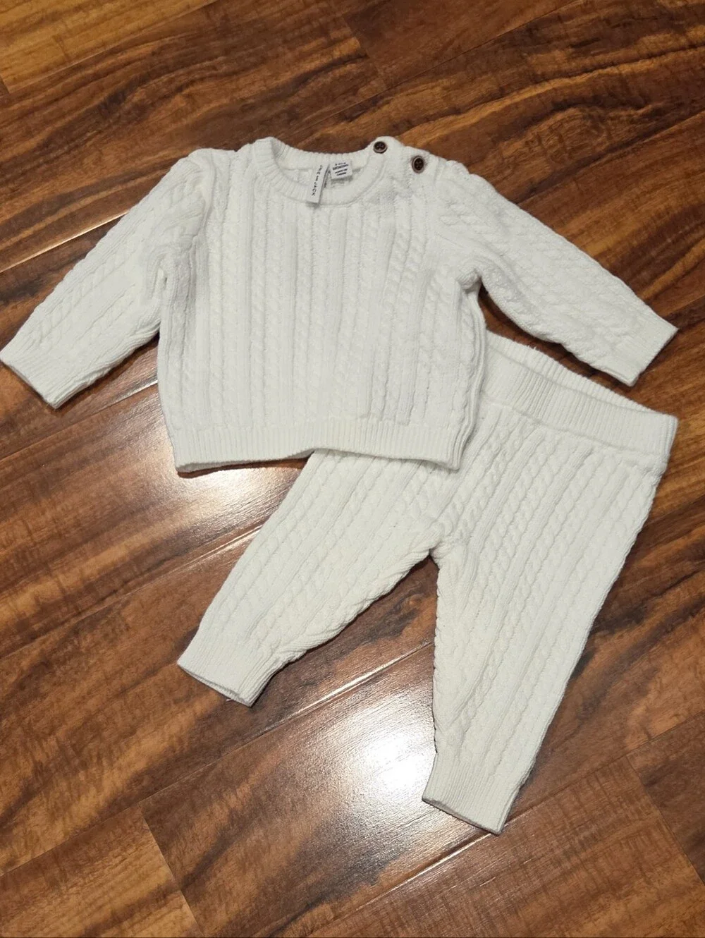 Janie and Jack EUC 3-6 Months White Cableknit Sweater and Pants Set